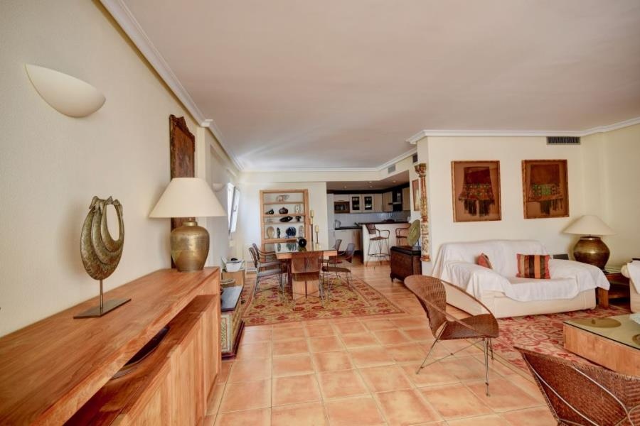 expertvillas's tweet photo. Beautiful first line penthouse for sale in Ibiza
https://t.co/1YyDp7mDJD

#penthouse #apartment #apartamento #amazinglocation #mediterranean #ibiza #eivissa  #mallorca #majorca #menorca #formentera #islandlife #loveibiza #spain #dreamhome #dream #investment #realestate https://t.co/QM7VphiReN