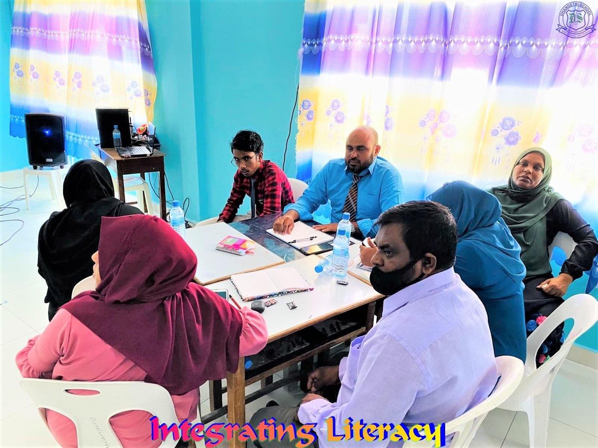 DhangethiSchool's tweet photo. An invigorating PD session was conducted by Mrs. Shehezune . Thank you so much for your on-site support for literacy integration & many thanks to our Secretariat of Dhangethi Council for providing required elements to made this event a great success.. 👏👏👏💐 #moedumv #aisthly https://t.co/piwZXutkKJ