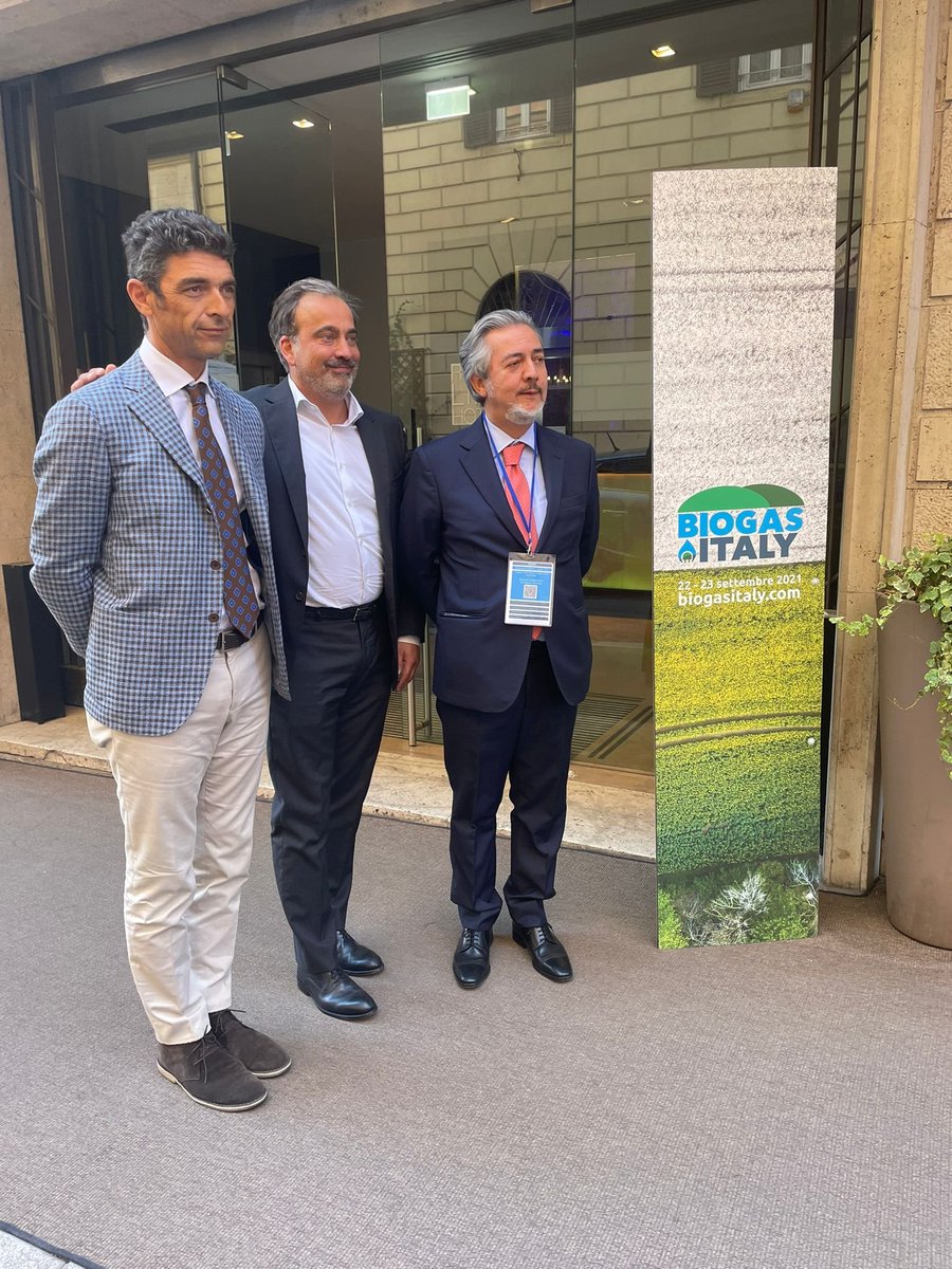 frabattistoni's tweet photo. Oggi sono intervenuto al CIB biogas Italy per sostenere l'importanza del biometano in agricoltura.
Si tratta di investimenti mirati atti a ridurre le emissioni di Co2 nei settori zootecnico e agricolo per arrivare entro il 2050 alla neutralità climatica.
#GreenPossible https://t.co/UUu19MvWrP