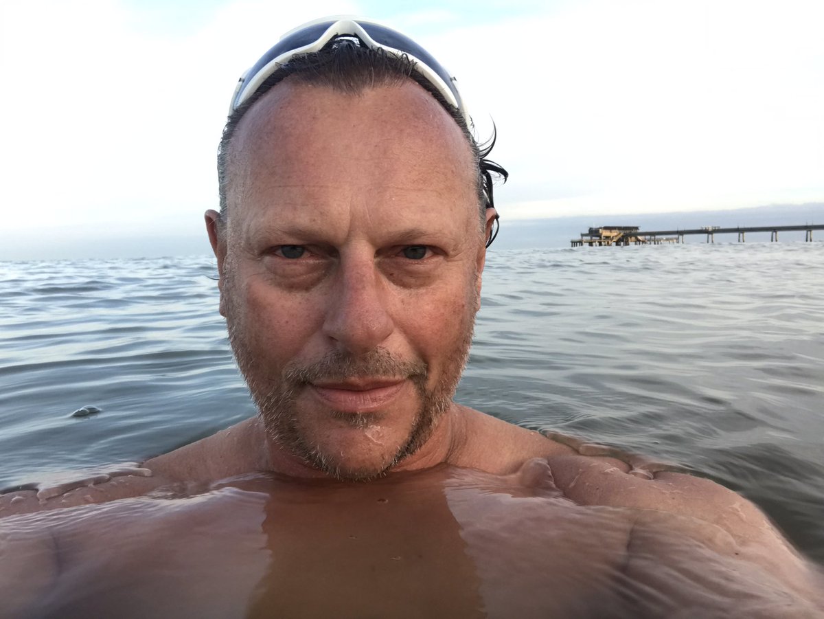 NeilStuke's tweet photo. More #pubs #savepubs #savingpubs and #seaswimming #coldwater #coastalliving on my @instagram @NeilStuke follow me there 👍 https://t.co/lZVUKzEQMb