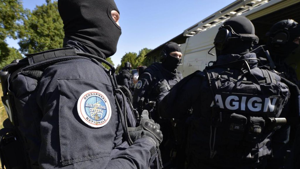 AllaisF's tweet photo. Arrêté par le GIGN de Reims, un habitant de Taissy menaçait de commettre «une tuerie» de masse https://t.co/LFRQ1ZEBeA https://t.co/Y3zoXmQeyl