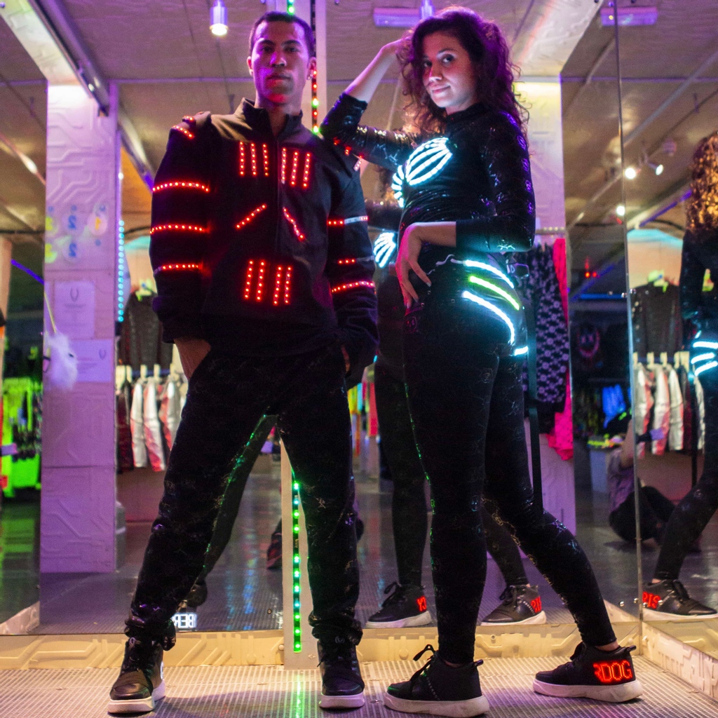 LIGHT UP London Fashion Week.
Head to a RAVE.
Turn CYBER.
&amp; Go to SPACE 👽

Here's some of our stand out LFW looks!

Photography 📸
@alexander_rose_photography (Image: 1)
<a href="/fjholdaway/">Finlay Jack Holdaway</a> (Image 2-4)

#LFW #britishfashioncouncil #cyberdog #londonfashionweek #virtualreality