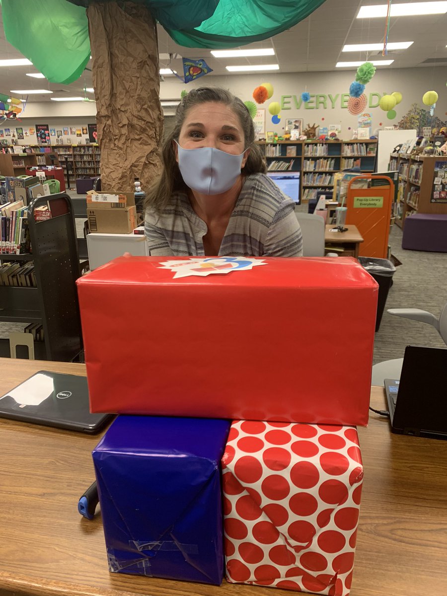 HEB just donated 109 books to our school from the Read 3 program!!!Pond Springs is proud to participate in their Read In program on October 1st. Thank you HEB!