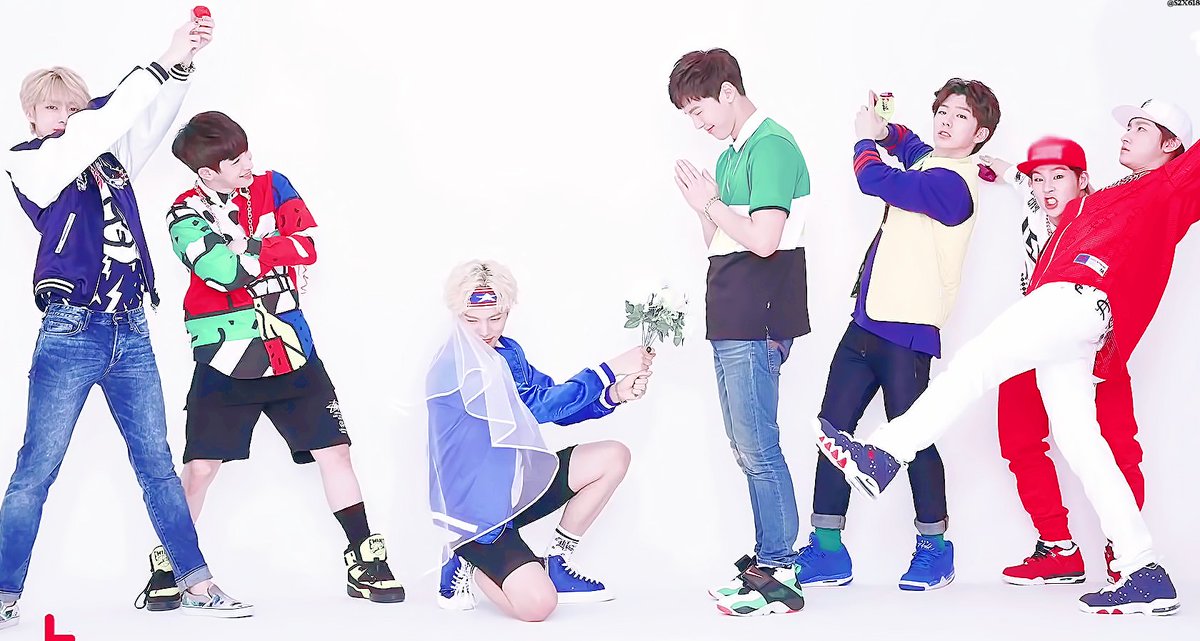 션뭉은 왜이럴까
왜 민역이는 자꾸 셔느에게 왕관을 씌워주고
왜 민역이는 면사포를 쓰고
그래요
그래요....