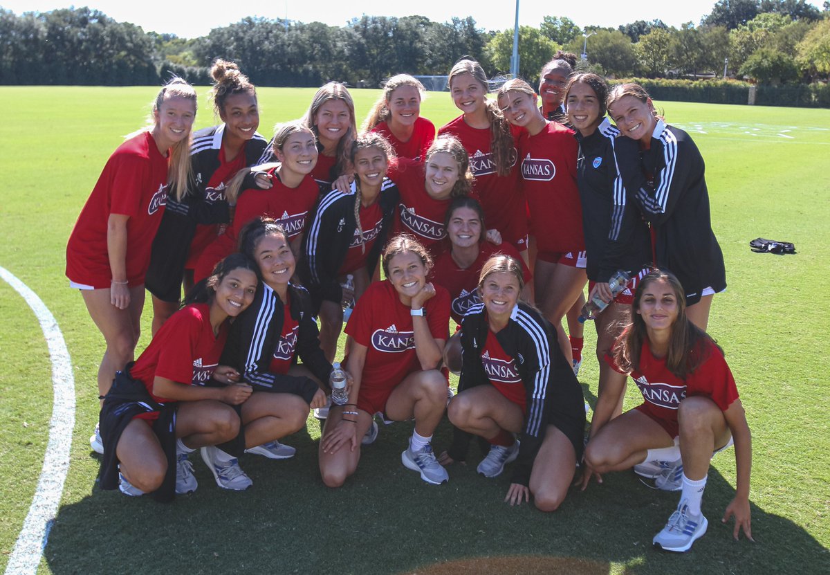 KUWSoccer's tweet photo. Gameday walkthrough ✔️

#RockChalk https://t.co/90Qi00vJCZ