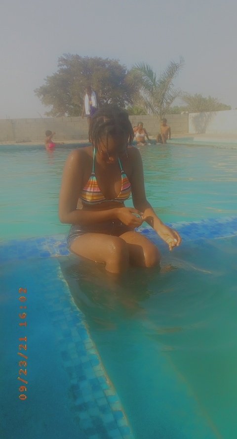Omi_Phiri's tweet photo. 🥂 to summer💃🏾💃🏾 https://t.co/prR06Ltu7Y