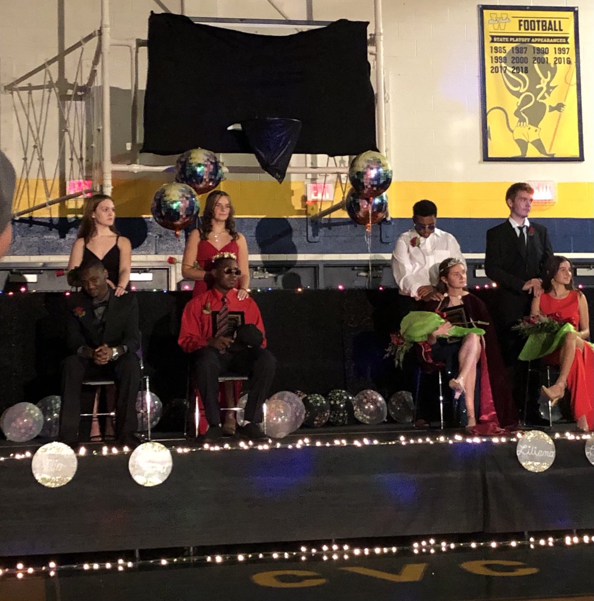 wickliffesuper's tweet photo. Congratulations WHS Homecoming Court, Homecoming Queen, and Grand Marshal! Happy Homecoming to all! ⁦@WickliffeHS⁩ ⁦@WickMiddle⁩ ⁦@WickElementary⁩ ⁦@SupportWickSch⁩ ⁦@WickliffeFRC⁩ https://t.co/78EtYUhl7H