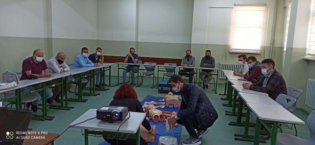 1000Agr's tweet photo. Ağrı İlkyardım Merkezinde, “1000 Okul Projesi”kapsamındaki okullarımıza yönelik  uygulamalı ilk yardım eğitimlerimize devam ediyoruz. @agrimem @hasan_kokrek @1000Agr https://t.co/rwL0k4r2Fv