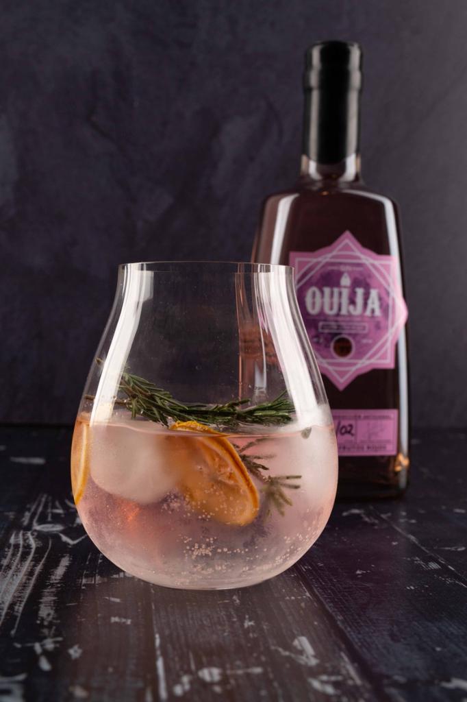 zur4nus's tweet photo. @iGomorys No sé, pero si los invito a comprar este fantástico gin en https://t.co/s6GU1zMRda https://t.co/xgzR9KYQ8L