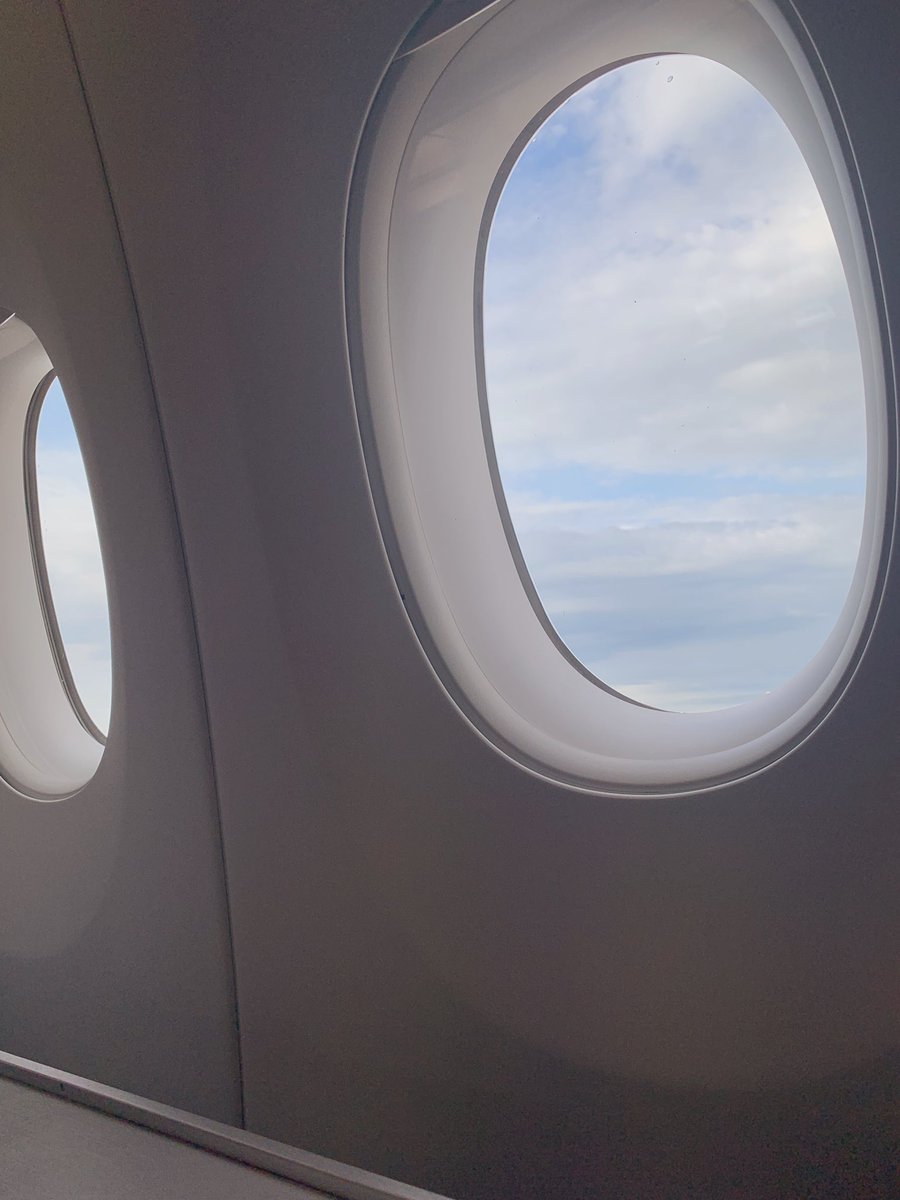 zero_yanie's tweet photo. Hye world.where do i want to go https://t.co/owr0SNyKNl