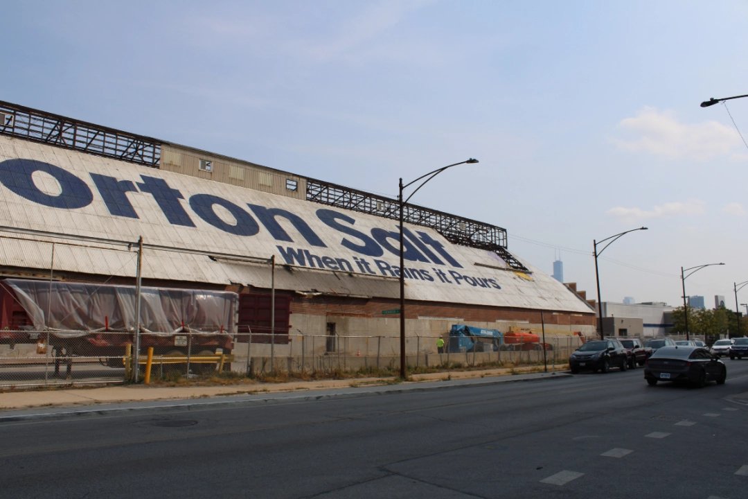 Famous Morton Salt Sign To Be ‘Revitalized’ As Building Is Transformed Into A Music Venue bit.ly/2XFSMJ1
#signs #exteriorsigns #branding #preservation #mortonsalt