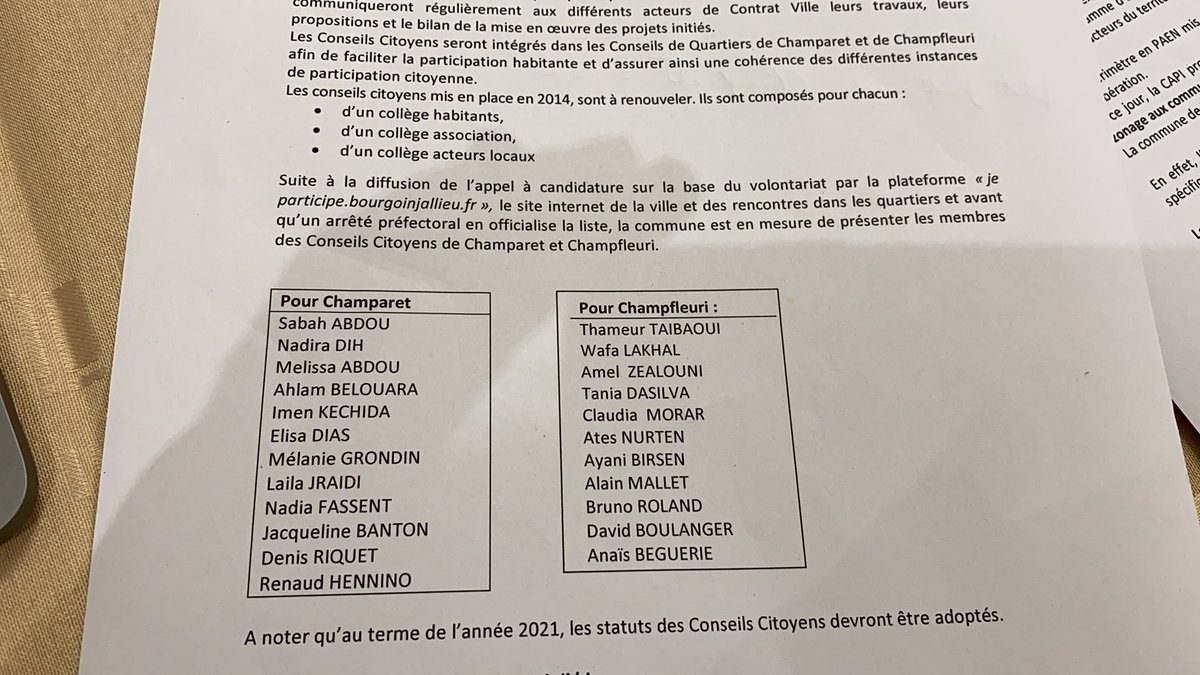 Bourgoin38300's tweet photo. Le #ConseilMunicipal a renouvelé le college des représentants des conseils citoyens de Champfleuri et Champaret #BourgoinJallieu https://t.co/LwxhFJvmGX
