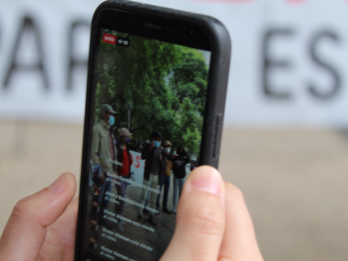 FNERRR_NACIONAL's tweet photo. Concluyó ya la manifestación en Paseo de Reforma, pero continuamos exigiendo en redes se brinde una #VacunaciónSinAmparo a todos los adolescentes, pues @COFEPRIS ya autorizó que sean inoculados. https://t.co/fPqCvOoYIq