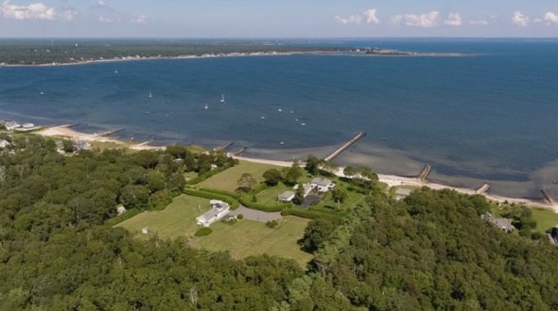 Brigittepetro's tweet photo. New to market!
44 Ocean Dr, Mattapoisett 
Estate hm on almost 6 acres, 300’ beach frontage, optional mooring w/direct Buzzards Bay access
Asking $5.9 million
#Coldwellbanker #bostonrealtor #bostonrealestate #backbaycondos #bostontotheburbs #bostontoprealtor  #globalluxury https://t.co/5qwaSucNAE