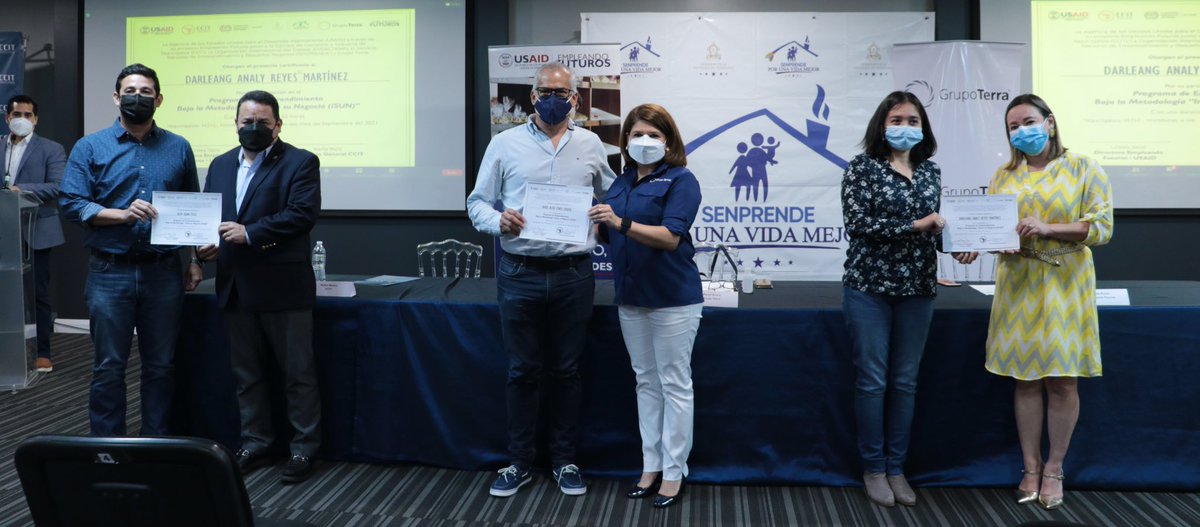 #CCIT y <a href="/USAIDHonduras/">USAID Honduras</a> a través de su proyecto <a href="/EmpleandoFuturo/">Empleando Futuros</a> en alianza con la <a href="/OIT_AmerCentral/">OIT América Central</a>, @corpgrupoterra a través de su iniciativa Terra te Impulsa y <a href="/SENPRENDE_HN/">SENPRENDEHN</a> realizan la Clausura del Programa de Fortalecimiento Empresarial.