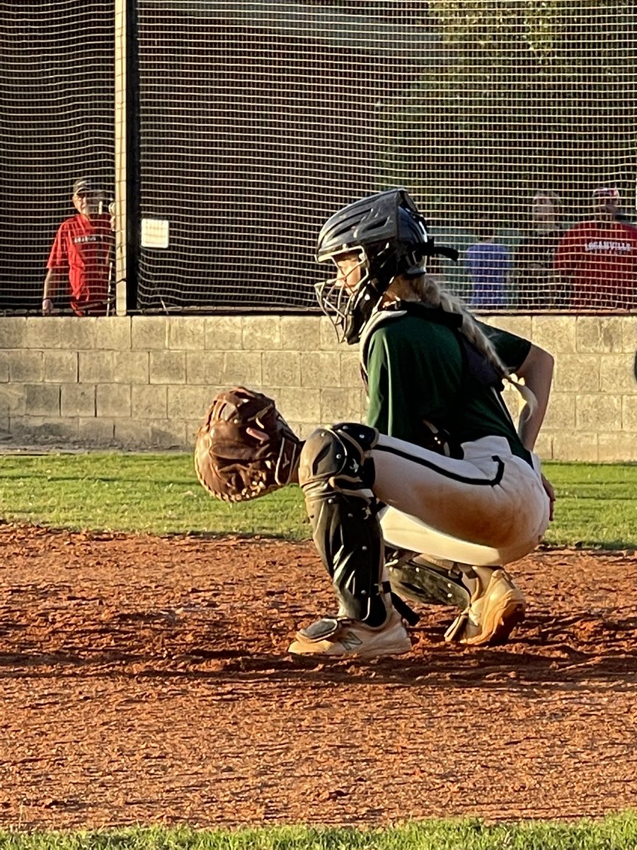 FoldsEmma's tweet photo. My coach asked me to try something new. I caught my 1st game yesterday vs LHS. I batted a 1.000 going 2-2 with 2-1B/2BB/2 SB’s. Thank you Coach Smith for the opportunity. #PressureIsAPrivilege #FoldsFast @Wgsoftballga @GAImpactDeyton @ImpactRetweets @ExtraInningSB @IHartFastpitch https://t.co/FPcCwv6lYe