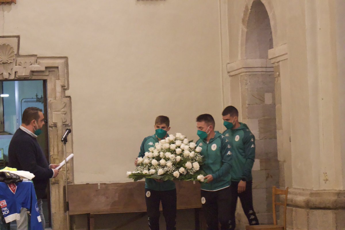 Hoy la Junta Directiva, Cuerpo Técnico y los jugadores del Atlético Astorga han realizado la ofrenda a la patrona de Astorga, San Marta.