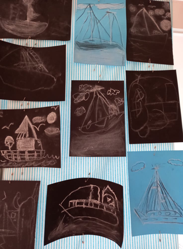 DiversityCogan's tweet photo. More photos from this afternoon's wonderful launch of the #GrowingFlowersDowntheDocks exhibition πΌ Work by #Penarth artist @HafWeighton and the children of @CoganPrimary at @tyturnerpenarth inspired by the work of famous local #botanist #RoystonSmith https://t.co/j4VCSlSKvd