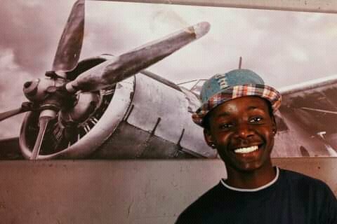 theblackmassiah's tweet photo. Black boy https://t.co/IOVRuuaQ09