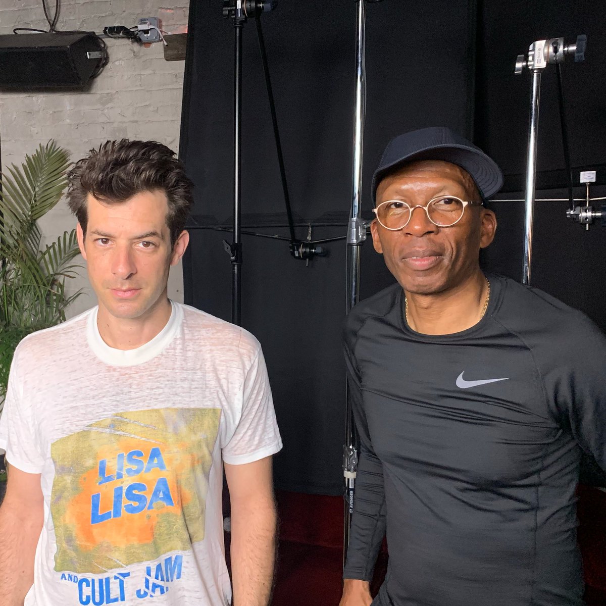 hankshocklee's tweet photo. If you haven’t already don’t miss @MarkRonson’s brilliant @AppleTV series WATCH THE SOUND on how changing technology has led to musical innovation. Especially don’t miss S1:E2 on SAMPLING

##WatchTheSound #sonicarchitect #futurefrequency #audiophile #sampling #beats #drummachine https://t.co/seC3cX9C2z