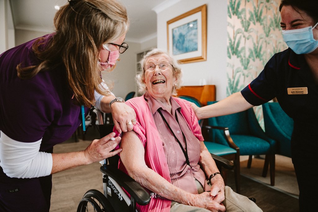 I met 104 year old Joan today who was having her Covid booster jab! 

Her personality was so warming, such a beautiful character!

<a href="/ShropshireStar/">Shropshire Star</a> @STW_ICS