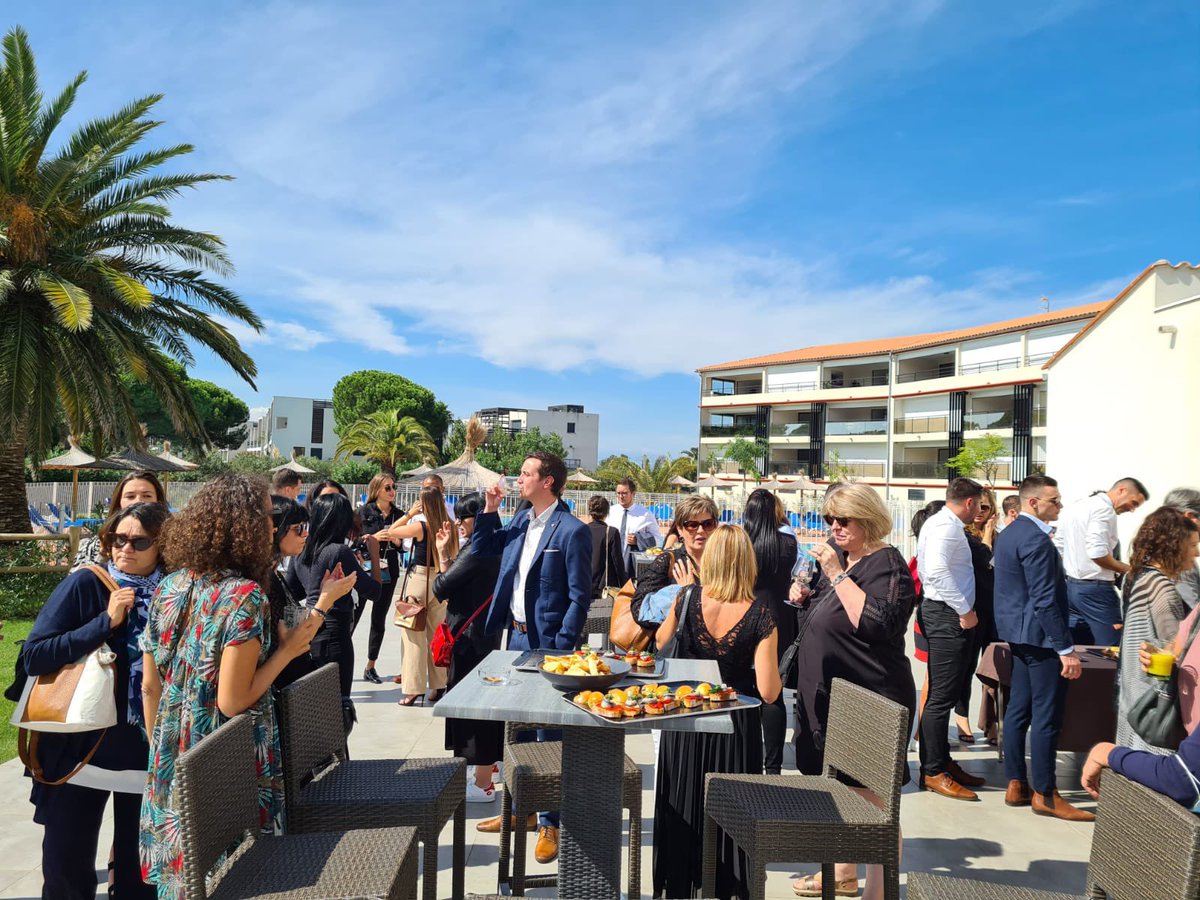 garrido_mathieu's tweet photo. Une belle journée de travail avec les collaborateurs de la Caisse d’Epargne Roussillon sur le thème de l’accompagnement de nos clients , de la posture de gestionnaire  et l’assurance vie.Merci à M LETTIERI Stefano de VEGA pour votre intervention @CaissepargneLR  @nacera_benosman https://t.co/ohMUfRG1ak