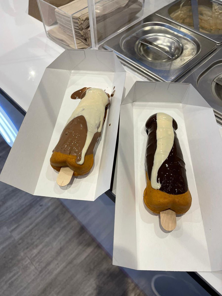 FernandoNurill2's tweet photo. Eles foram comer Rola, pq rola eles amam 🤣🤣🤣🤣 @Willy10118556 #megustamuitorola #lapollería https://t.co/hBVjhFQr83