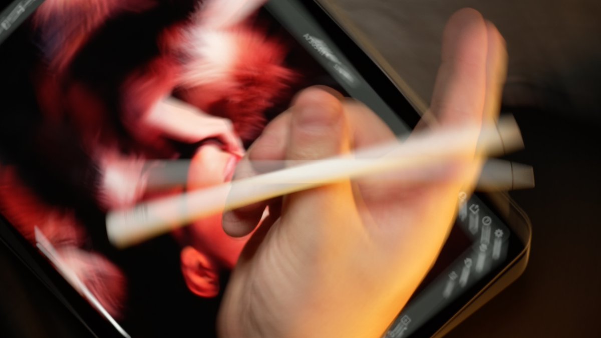 emiliotakas's tweet photo. New video on how to create the Pen Spin Effect from the Apple presentation video for the new iPad Mini. Super Thanks to @ZavitzLee for helping me with his amazing tricks skills! Watch the video: https://t.co/T5ch3cElni
#appleevent #finalcutpro #videditing https://t.co/tFhZG3D0RZ