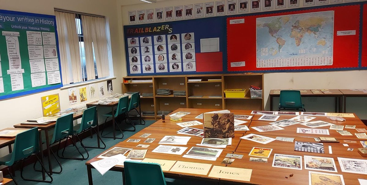 StChadsHistory's tweet photo. Such a fantastic Open Evening at @stchadsschool tonight. It was so lovely to show off our department and welcome so many amazing students to our school. https://t.co/EScaUQaIA1