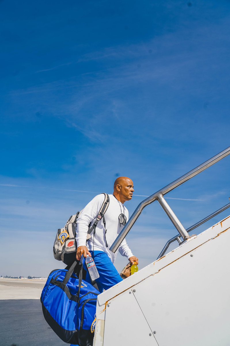 Taking flight 💼✈️

#SpartanUp | #ClimbTheMountain