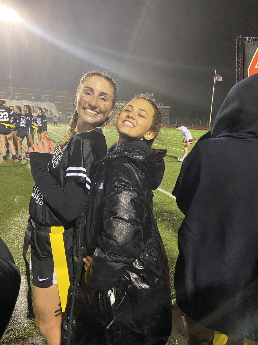 jac_inthebox's tweet photo. Powderpuff 2021 🏈 ❤️🖤🤍 Rainy,  &amp; cold but both teams had a great time &amp; played hard! Juniors will be defending their title next year! Thank you to the coaches, staff, StuGo and parents for coming out and supporting! @Troy__Athletics @troy_colts @TroyStugo https://t.co/8caDfkON6k