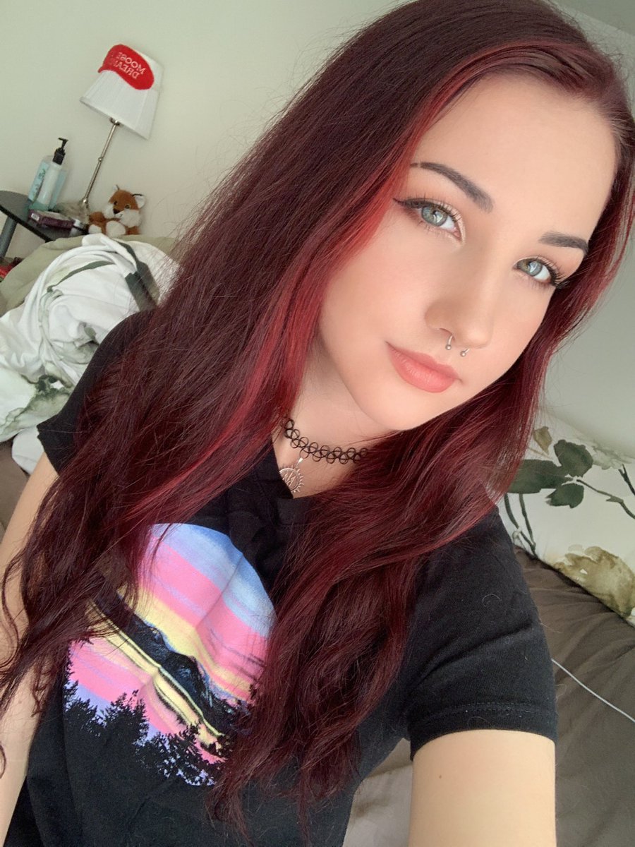 My hair is red now 😄❤️ yay or nay?