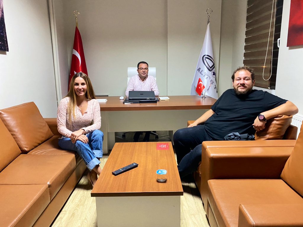 Yeni sezonda <a href="/ordualtastv/">Ordu Altaş TV</a> ‘de <a href="/emrahozdilek/">Emrah Özdilek</a>’in hazırlayıp sunduğu LAFLASAK Programı için Ünlü oyuncu <a href="/ZeynepKoltuk/">Zeynep Koltuk</a> stüdyo konuğumuz.