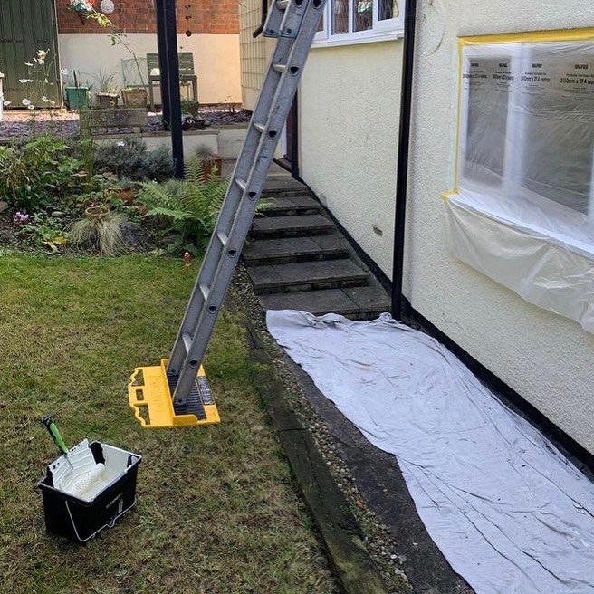 ladderm8's tweet photo. We love seeing the LadderM8rix range in action! Thanks for sharing @jonesandco.lj 👌🏻 Use a ladder? Think ladder safety, Think LadderM8rix! #ladder #ladderm8rix #laddersafety #worksafer #safety #safetyfirst #worksafer #workingatheights #workingatheight #decoration https://t.co/YktRVffDRV