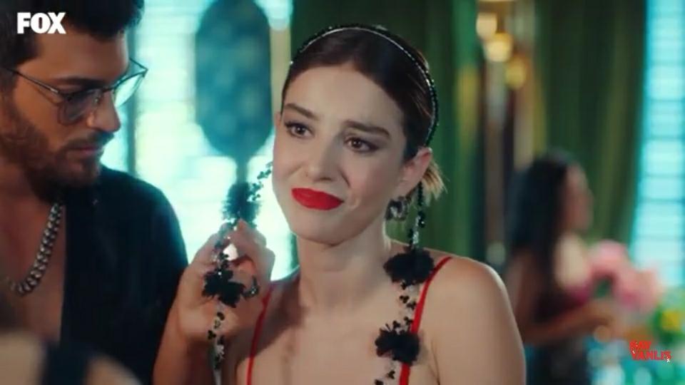 <a href="/PreciousOzCan/">Adi de Guerra</a> <a href="/Dtopbeautyworld/">TOP BEAUTY WORLD</a> I vote #ÖzgeGürel for The Most Beautiful Women of 2021 #TBworld2021