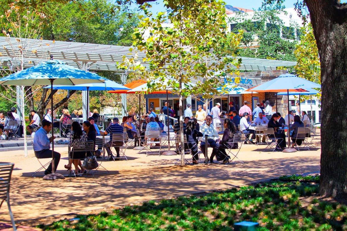 LiveWorkHOU's tweet photo. #FallWeather has arrived in #Htown. How are you getting out to enjoy it? #LiveWorkHOU https://t.co/K69GWMQrrF