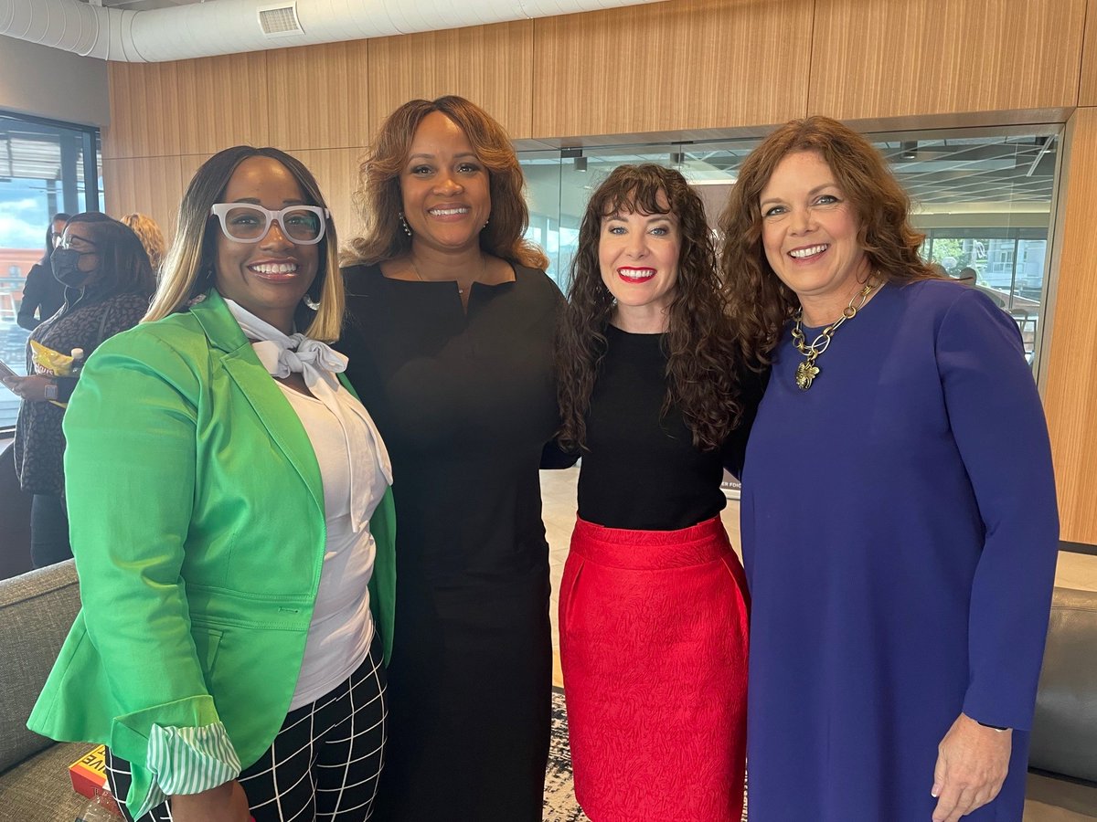 fourthcapbank's tweet photo. Thank you to everyone who attended @nashvillecable's September event on Mental Health & Wellness for Working Women! We are proud to partner with and support Nashville Cable to hold these meaningful conversations and to empower women in our community. #decidedlylocal https://t.co/OLwZTeefpu