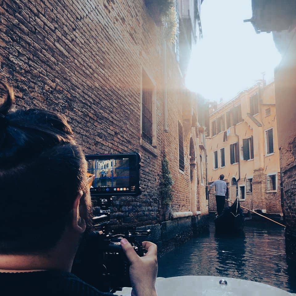 fefole's tweet photo. Filming magical #Venice ♡ #OEJVideo #Venezia1600 https://t.co/nyb318a2FU