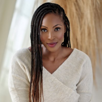 _LisaBerry's tweet image. #NewProfilePic who dis? Something new and exciting coming your way. Make sure your notifications are on! #takeabreath #lisaberry