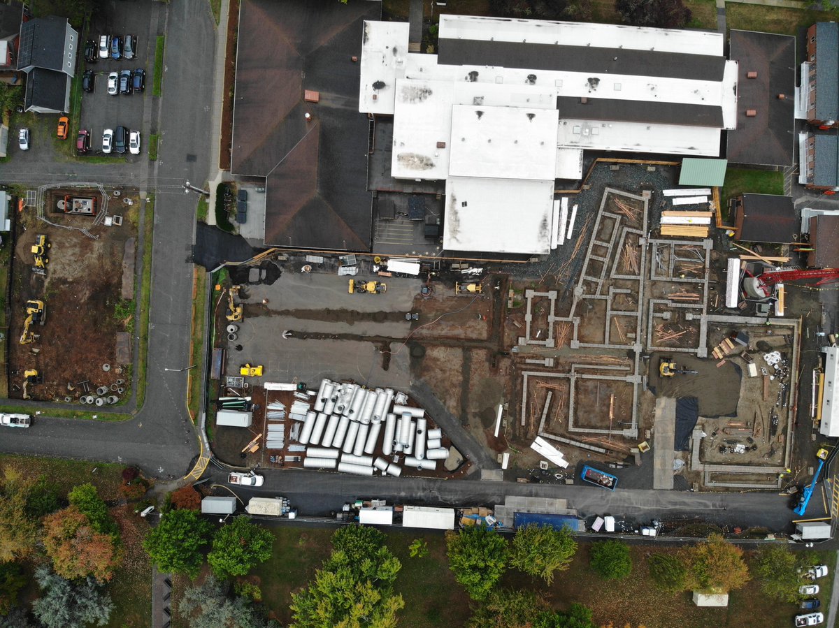 Sunnyland Elementary School is coming along! 🏗