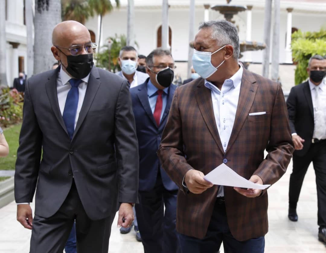 Asamblea_Ven's tweet image. #16Sept 💬 @PedroCarreno_e Con la reforma de las 8 leyes del sistema judicial presentadas por el diputado @dcabellor para su primera discusión se reducirán los procesos burocráticos inmersos en sus instrumentos jurídicos y coloca a Venezuela en la vanguardia en materia de DDHH.