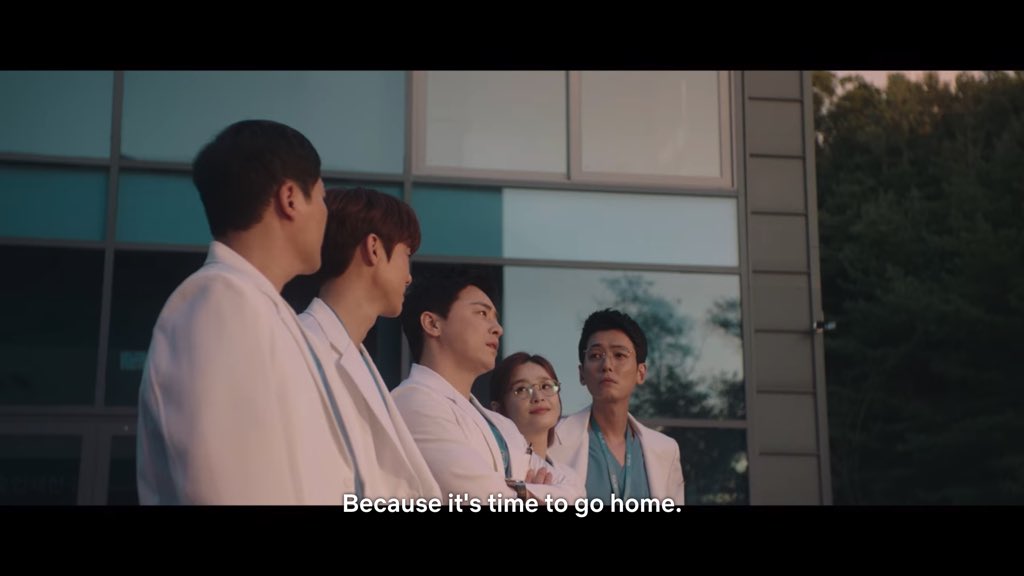 winterflower99z's tweet photo. ‘I hope to you, I will become a perfect piece of memory like the sunset’

Hospital Playlist, thank you for being our sunsets, thank you for being our home

#HospitalPlaylist2
#HospitalPlaylist2Ep12 https://t.co/rNiQEV4qxI