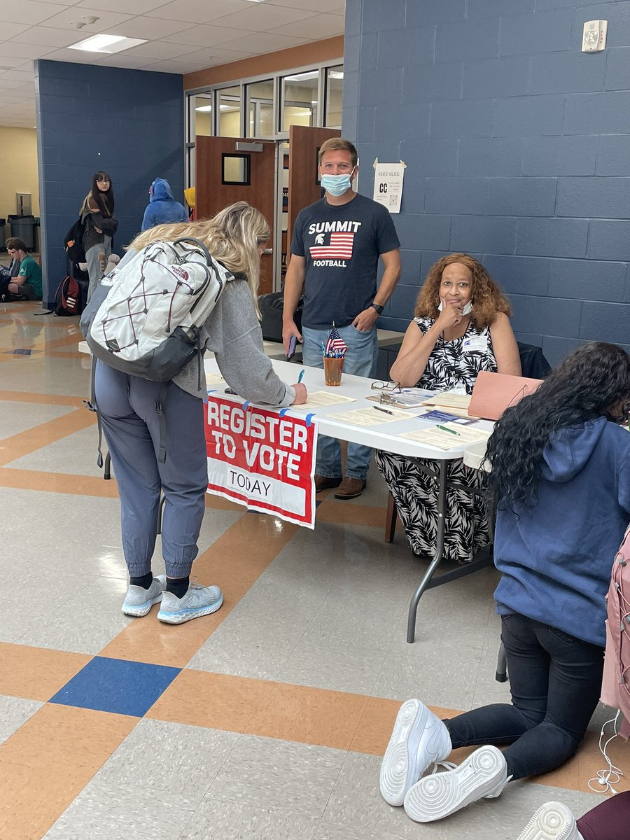 wcsSHS's tweet image. Voter Registration! @SummitSquad