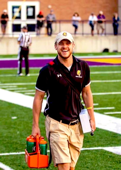 fsusportsmed's tweet photo. Shout out to all of our Sports Medicine Aides who we 💯 could not survive without! We appreciate everything you do &amp; hope your experience continues to be as joyful as @BSherwood30 makes it look! https://t.co/KVIdcgcEXH