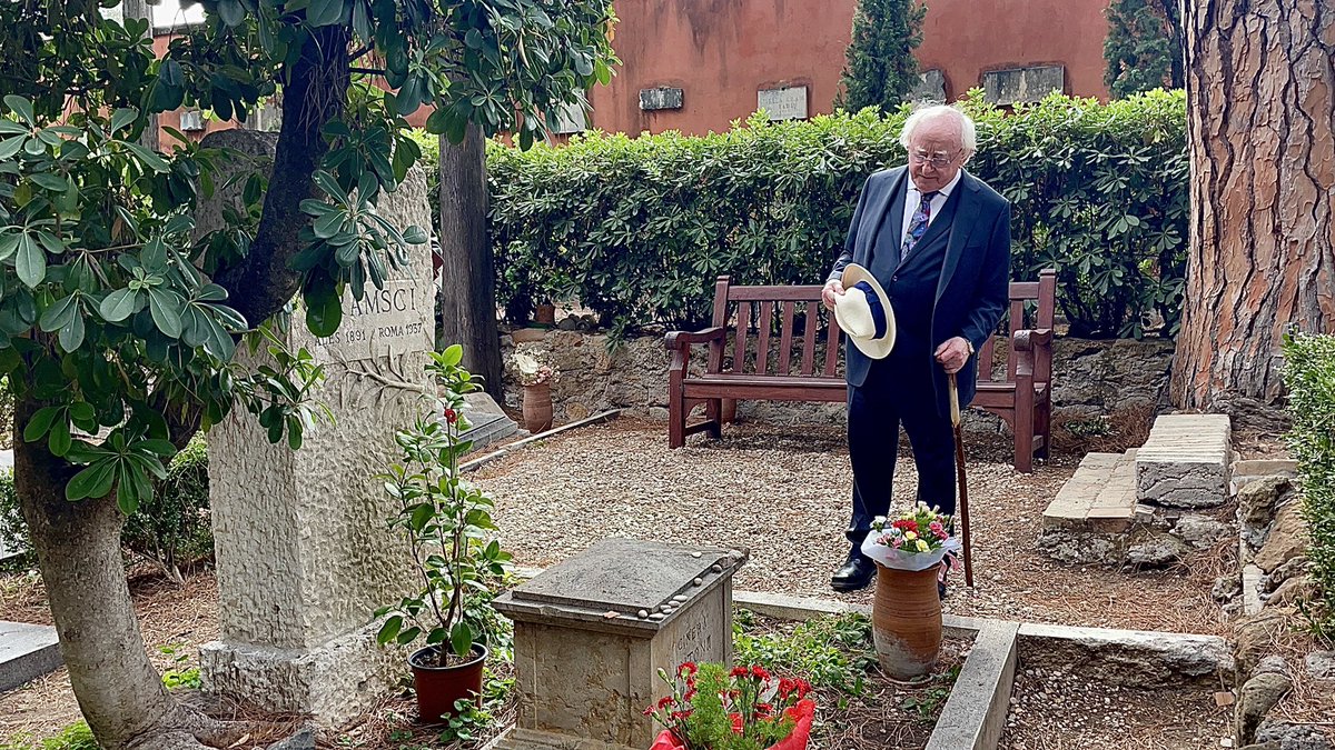 PresidentIRL's tweet photo. President Higgins visited the graves of Italian philosopher and writer Antonio Gramsci and of English poet John Keats, at the Cimitero Acattolico in Rome. https://t.co/DXlzrLTFWu