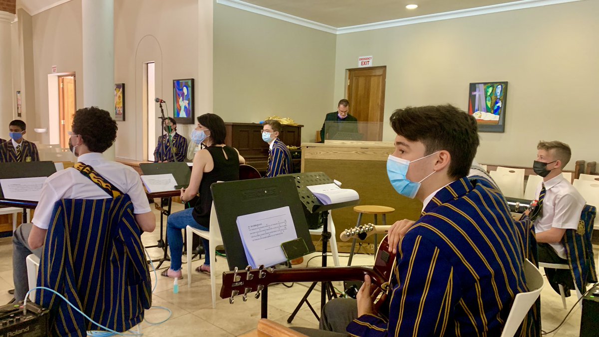 SheldonReddiar's tweet photo. At St David’s Marist Inanda Boys are nourished spiritually by weekly grade Masses. We thank God that we can resume celebrating mass. #marist #backinchurch https://t.co/5W2B0rf29g