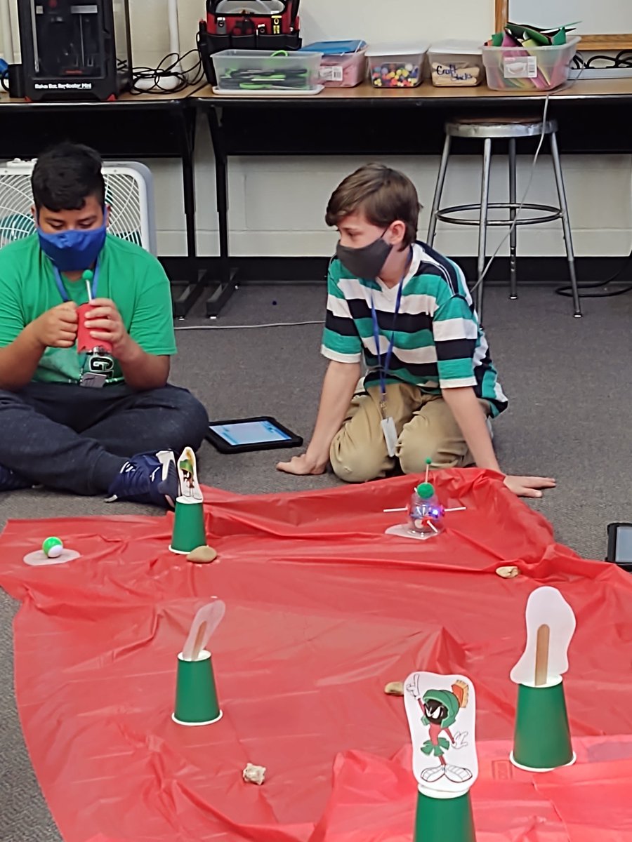 hadleypltw's tweet image. Exploring Mars and attempting to avoid Marvin the Martian! Hadley Robotics classes test out their programming skills with the Sphero robots. #HadleyRocks #WPSIgniteLearning