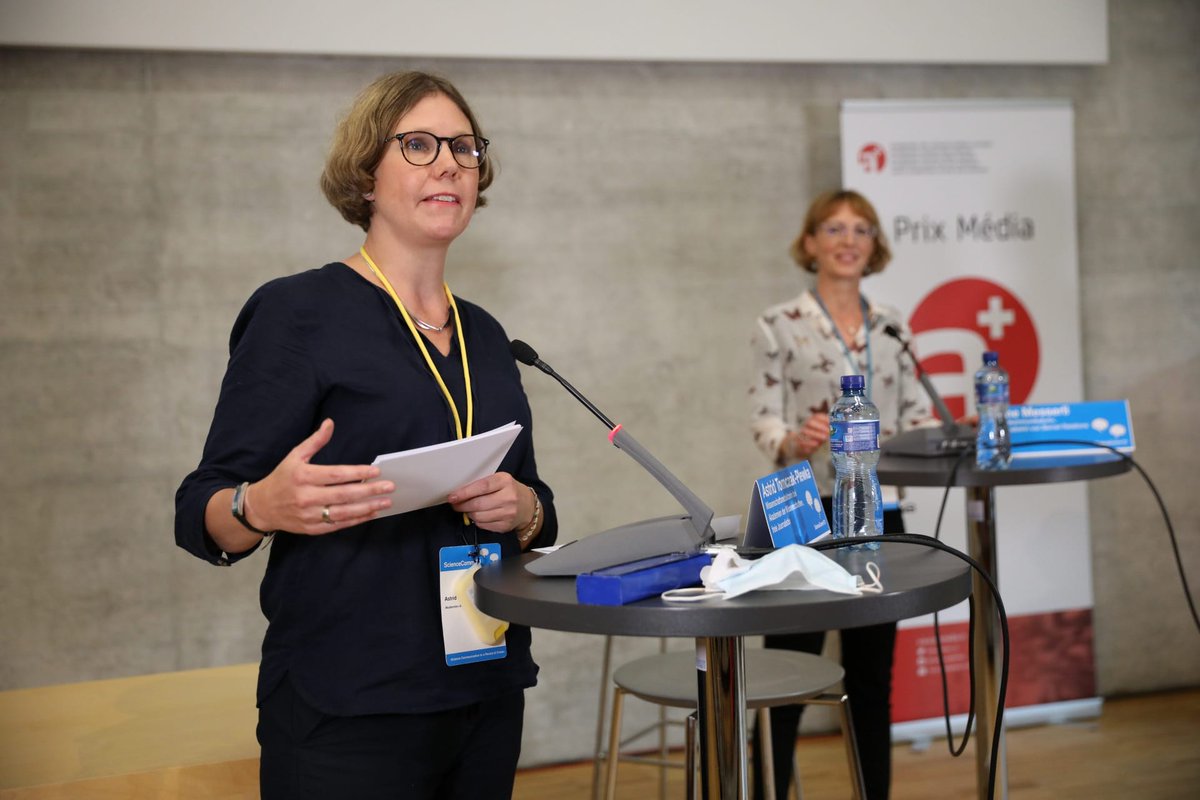 academies_ch's tweet image. Wie soll man mit einem Shitstorm umgehen? Darüber und über #Krisenkommunikation sprechen gerade @irenemesserli @bernetblog, @thaeusler @SRF und @MonikaBuetler am von @textwerken moderierten Podiumsgespräch an der #ScienceComm21.

@ScienceEtCite