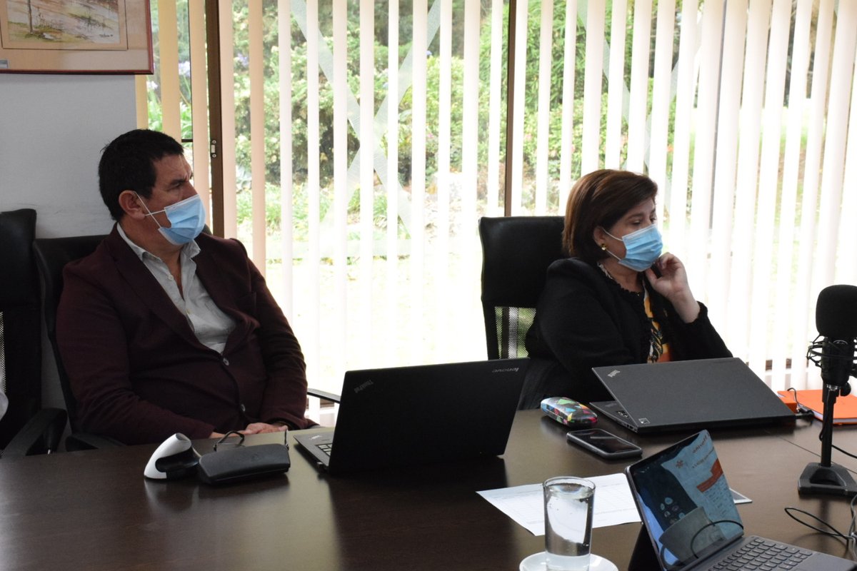 SENANarino's tweet photo. Director @hernanfuentes  junto a @sarturo y el equipo @SENANariño construyen el Plan Regional por el Empleo, como objetivo principal de su visita al departamento. https://t.co/VhYT3EvYCw