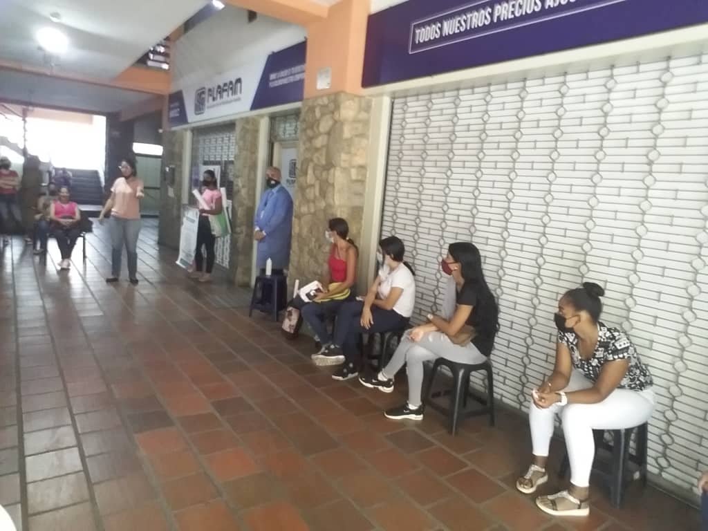 CedesexVe's tweet photo. Gracias al apoyo del Fondo Humanitario de Venezuela (FHV), hoy se están atendiendo de manera integral a más de 20 mujeres en la sede PLAFAM de Charallave, un trabajo conjunto con el equipo de @PLAFAMong https://t.co/MAwTCubMQR